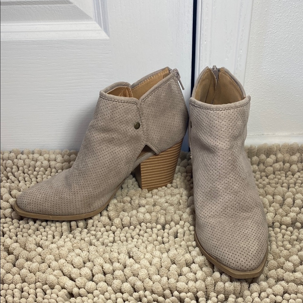 Women's Beige Ankle Boots
